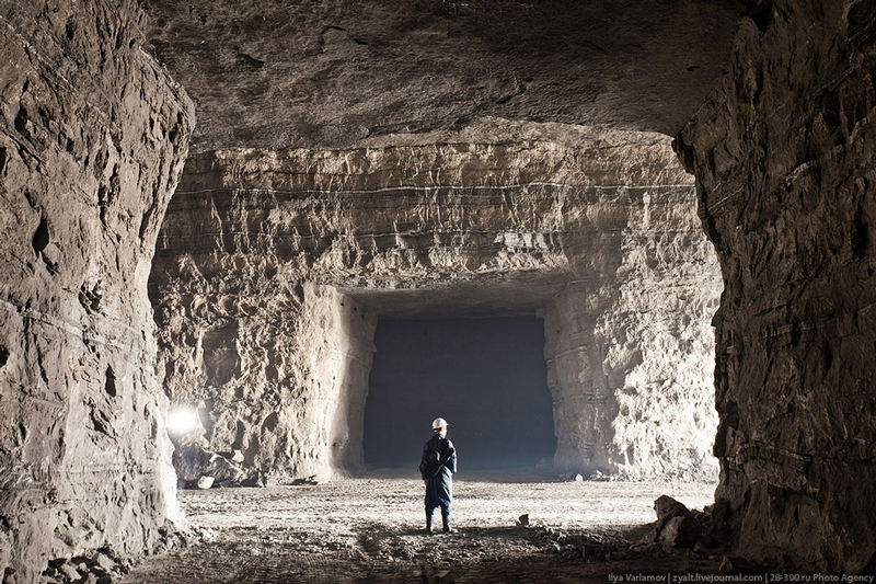 Illustration for article titled Former Soviet Mines Are Like Artificially Constructed Pits Of Hell